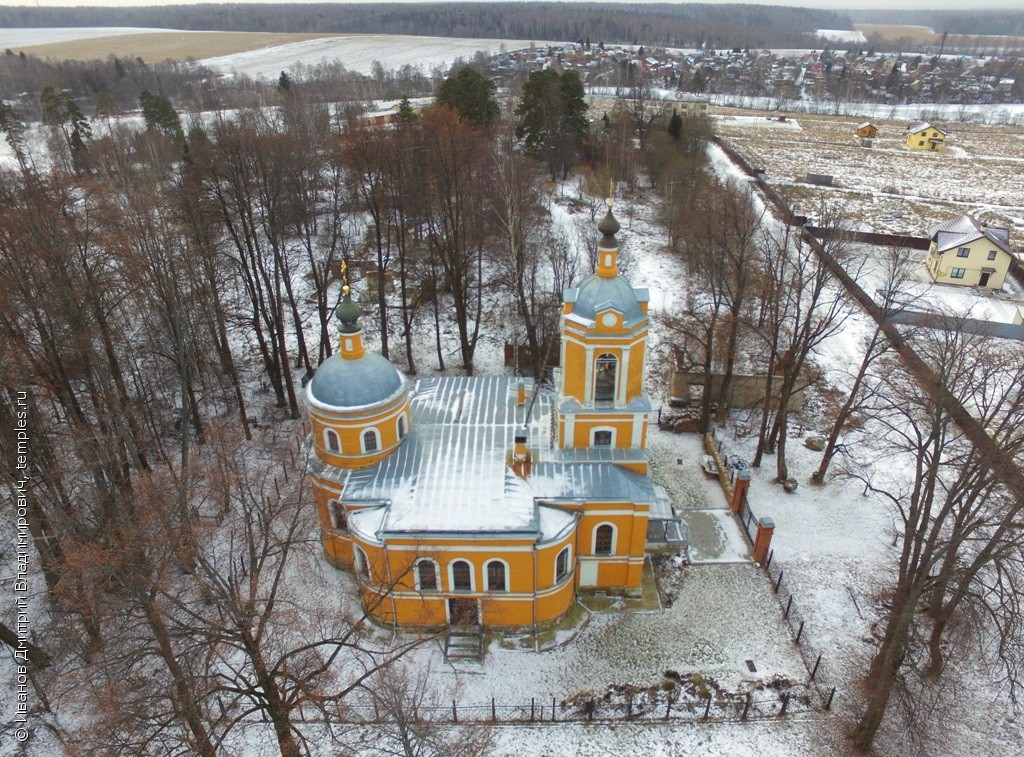 5 Церковь Спаса Нерукотворного Образа в Спас-Торбеево Сергиево-Посадского района Московской области..jpg