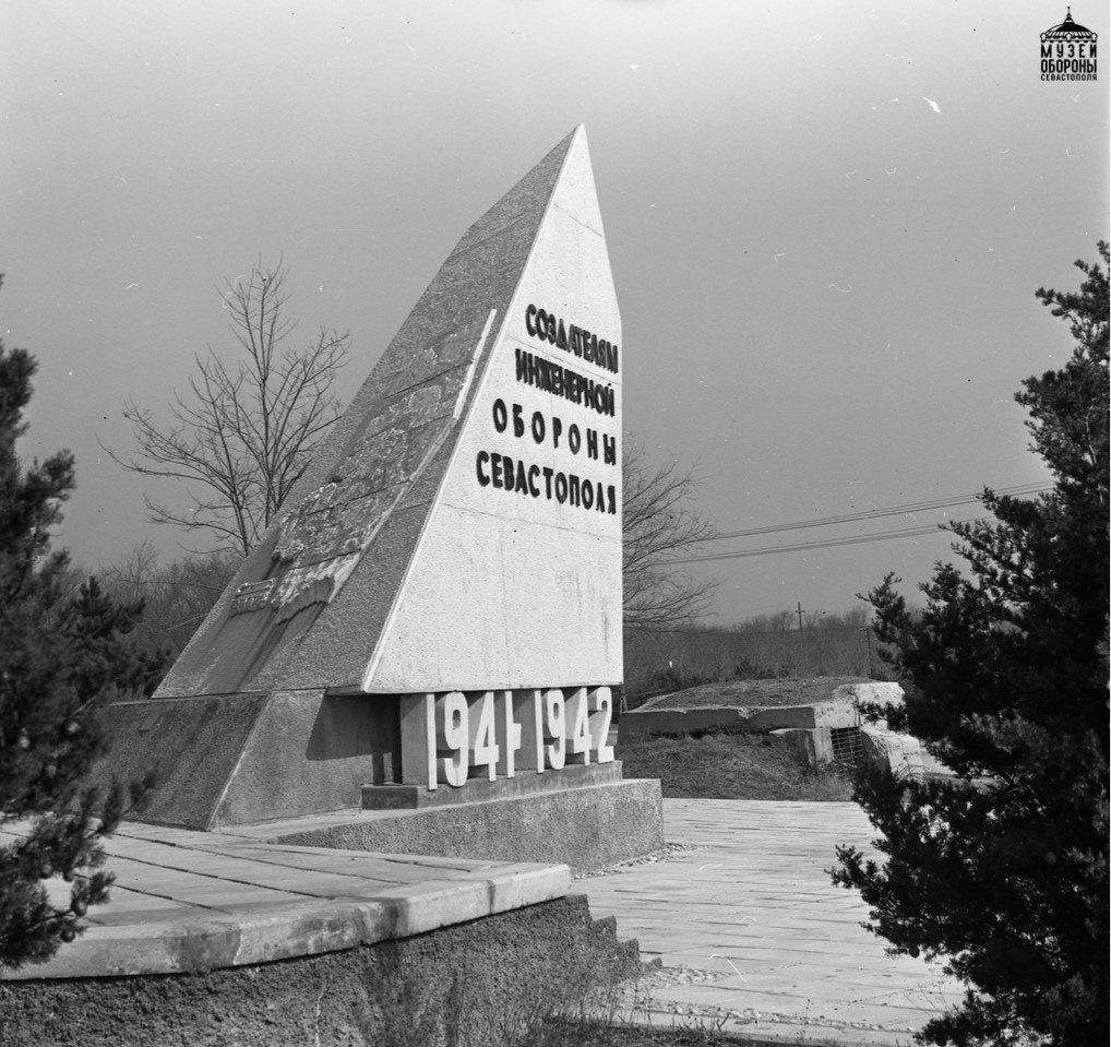 1624392900_16-phonoteka_org-p-chisto-belie-oboi-krasivo-16 (3).jpg