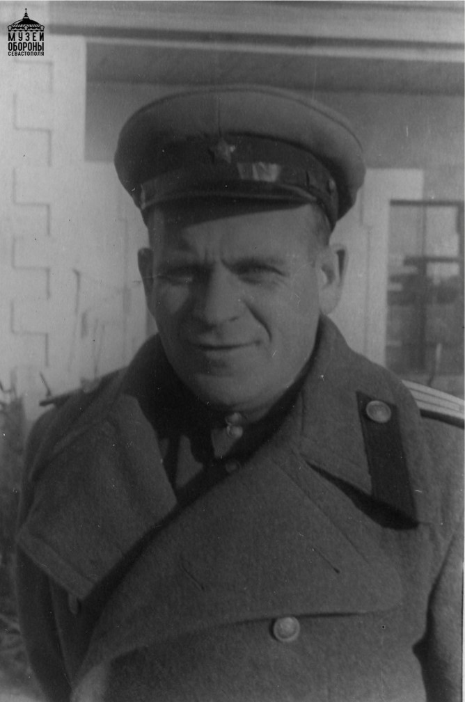 1624392900_16-phonoteka_org-p-chisto-belie-oboi-krasivo-16 (9).jpg