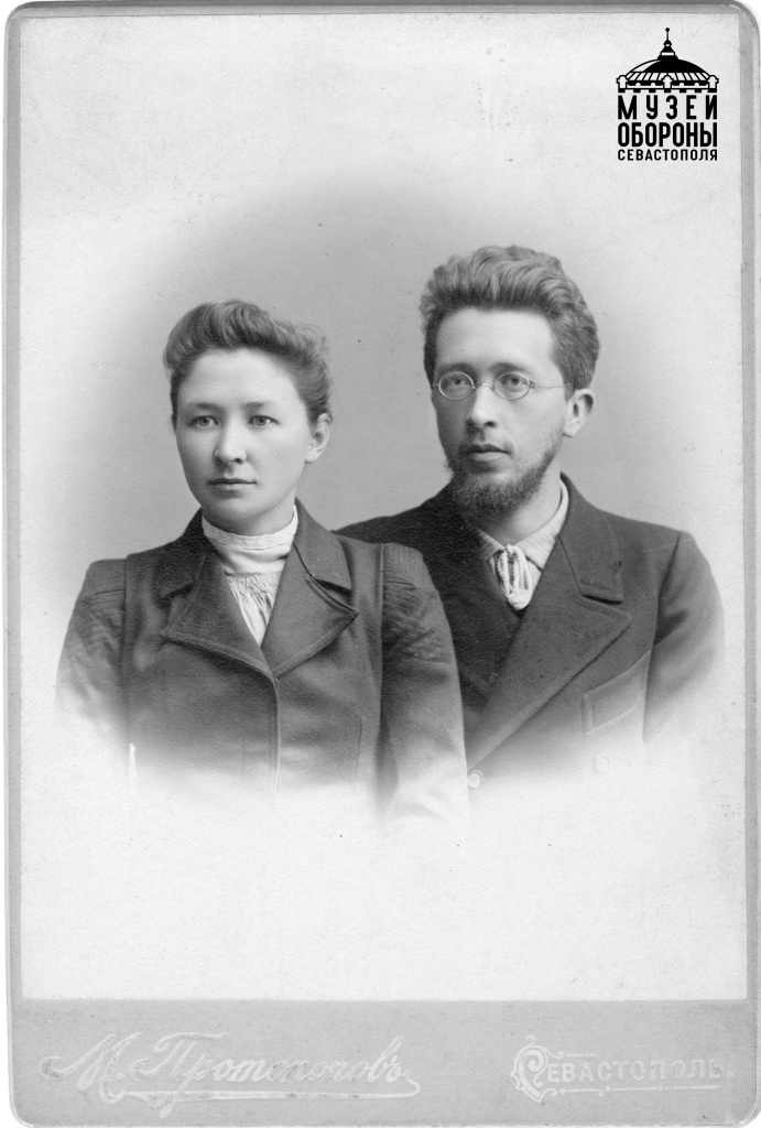 02 - А.А. Борисяк, ученый, геолог и палеонтолог с женой Александрой Николаевной - 1900 - 1902 гг..jpg