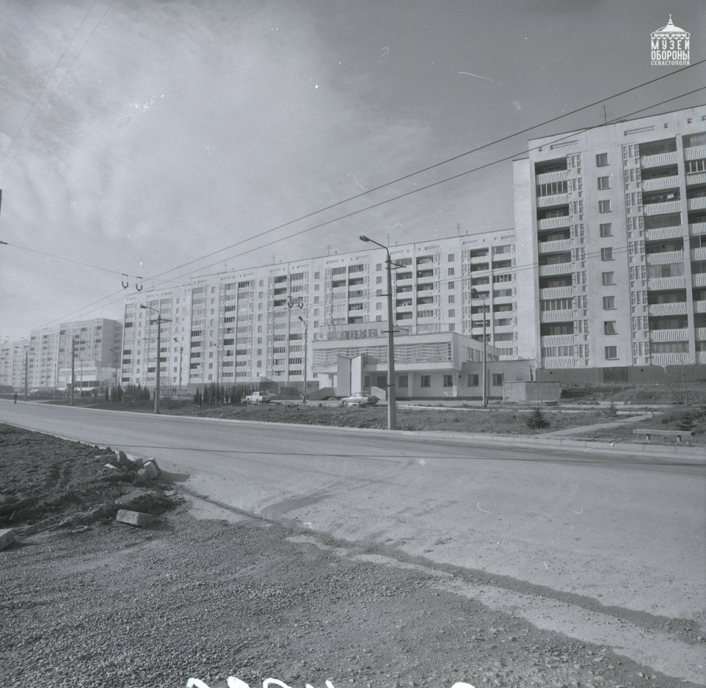 Проспект Героев Сталинграда. Третий микрорайон Камышовой бухты 1987 г. Фото Н. Ивановой YaIKDoHbDdRjzUd0r0ObWd5TAXYzRqPGne6Ngb6_G5X1n-Pw0lxjy-7LpP_CGrx2UafP3sKGs3fw_d9dmo967NWx.jpg