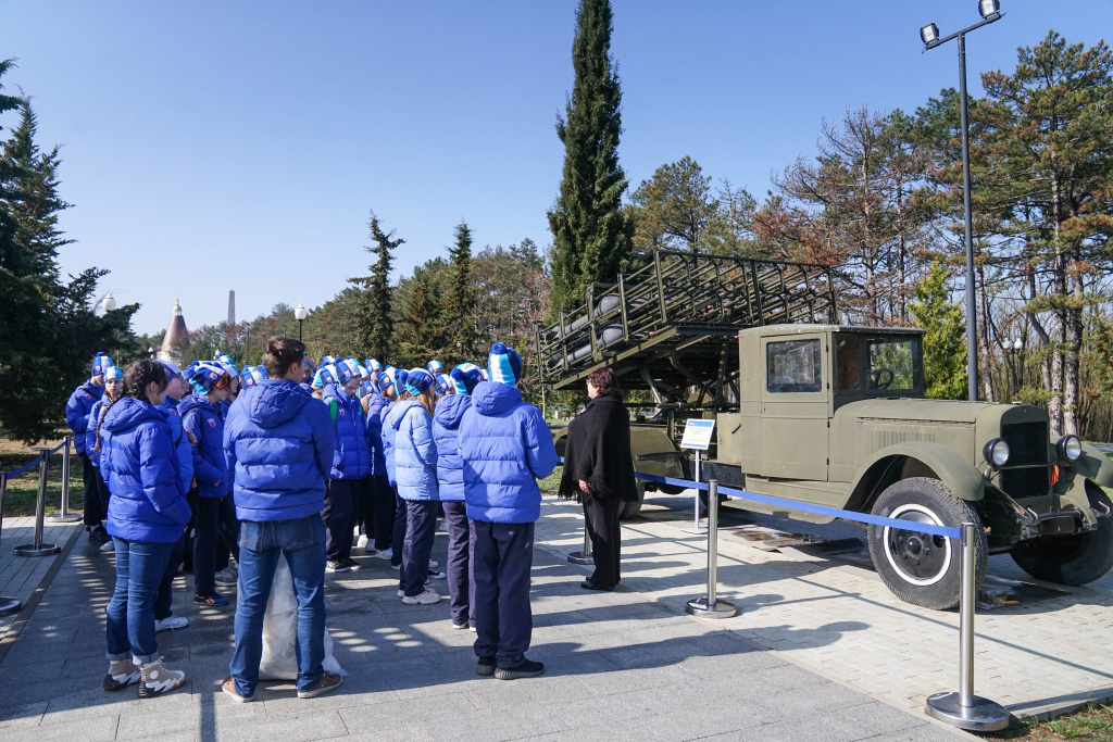 DSC08069-2.jpg