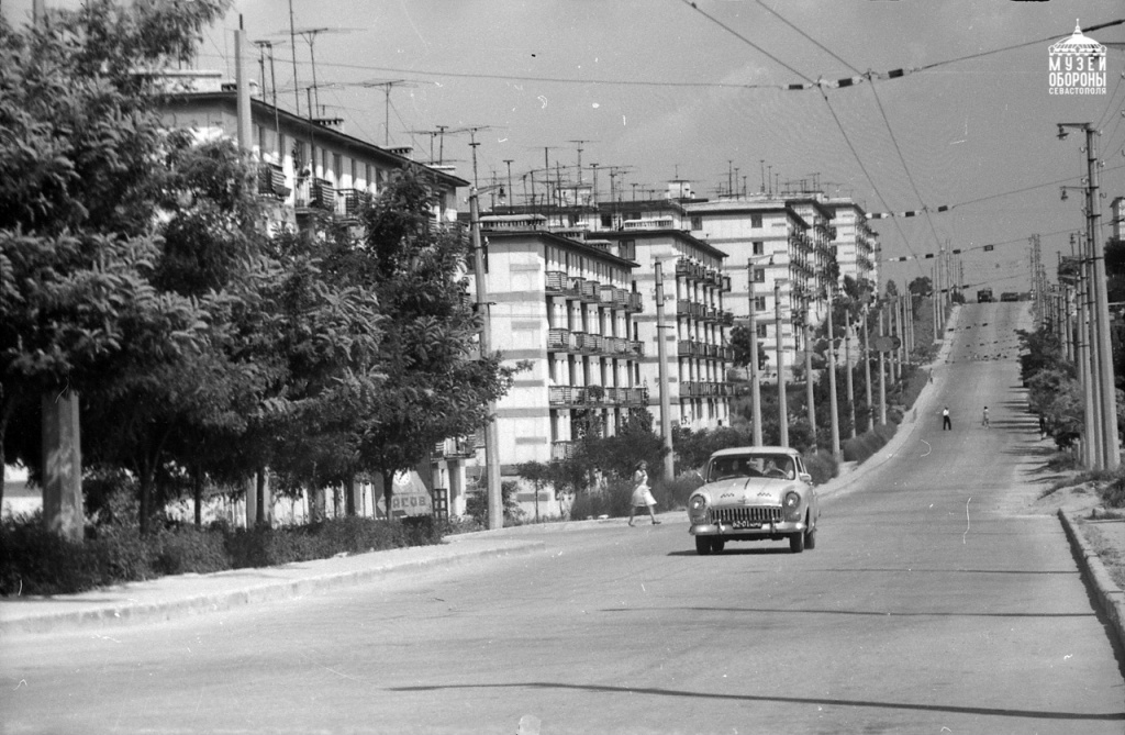 Проспект Гагарина. Микрорайон Стрелецкой бухты 1960-е гг. Фото С. Муравьева. GUmmfptRhFsrlf4zxFJ_sO1xbtoGNSItAoPazYSryaMBMF-JDkSJw0NoamHfUsNzS90vA37oSGCTnaZMT70CqojG.jpg