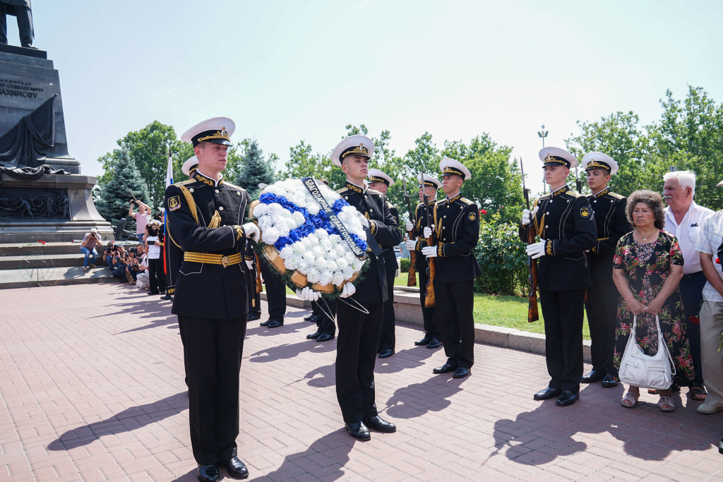 DSC03445-2.jpg