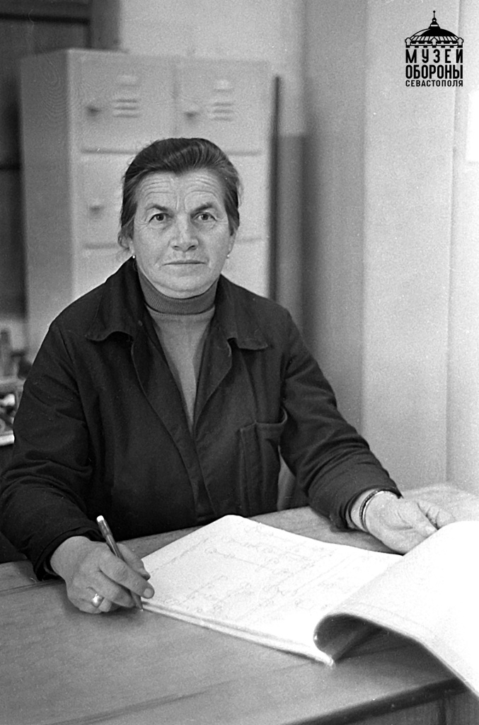 3. В.Н. Дмитриева-Лановенко , 1983.jpg 3. В.Н. Дмитриева-Лановенко , 1983.jpg
