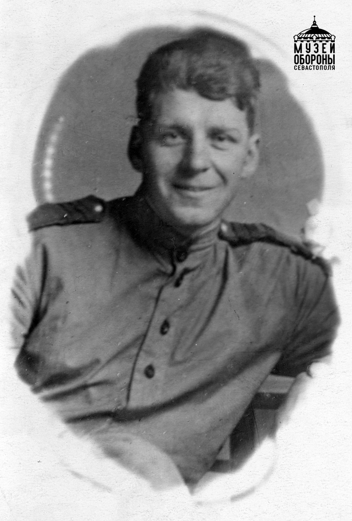 Сержант Яцуненко. И.К. 1946 г..jpg